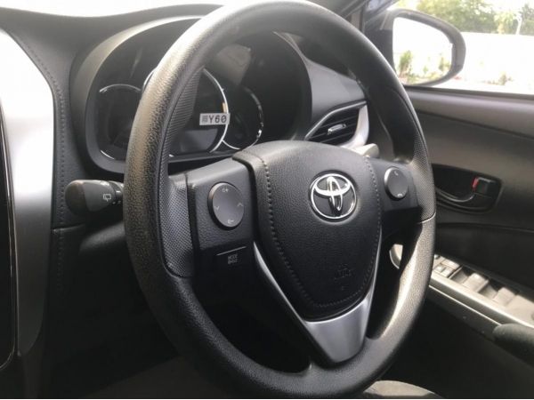 Toyota Yaris 1.2 E Hatchback ปี2018 เกียร์ออโต้ รถบ้าน ไมล์น้อย สภาพดีมาก รูปที่ 6